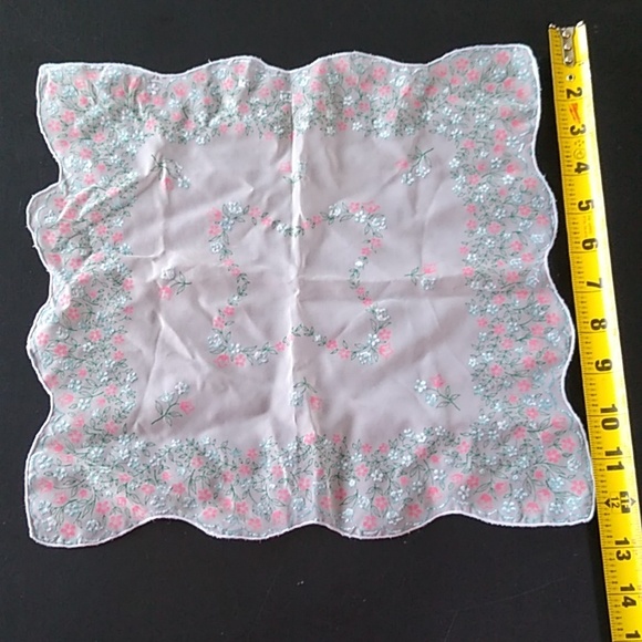 Vintage Floral Hankies 1950's  Yellow,Pink & Blue (set of 3) - Picture 7 of 11